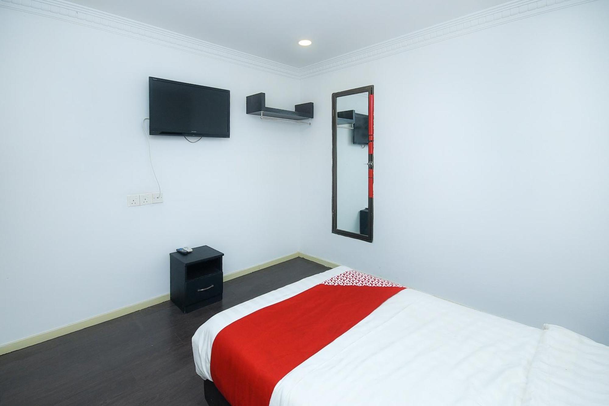 Oyo 90820 River Inn Miri Εξωτερικό φωτογραφία