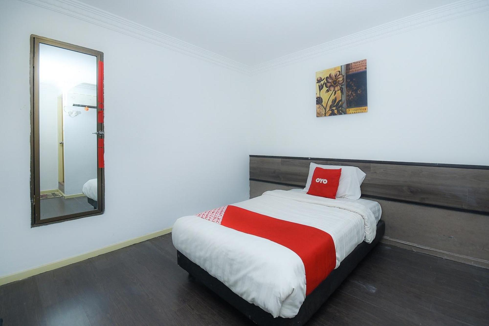 Oyo 90820 River Inn Miri Εξωτερικό φωτογραφία