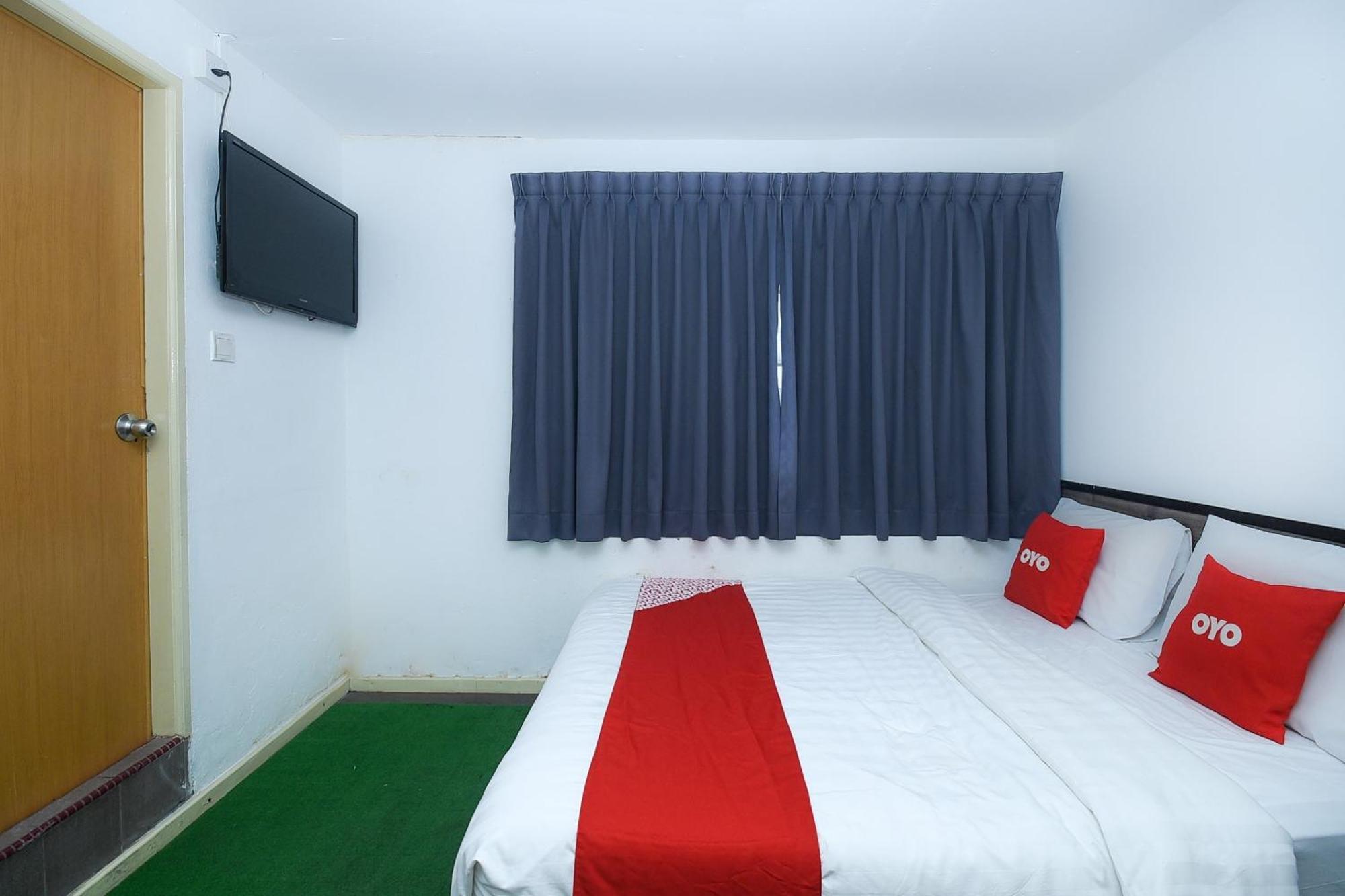 Oyo 90820 River Inn Miri Εξωτερικό φωτογραφία