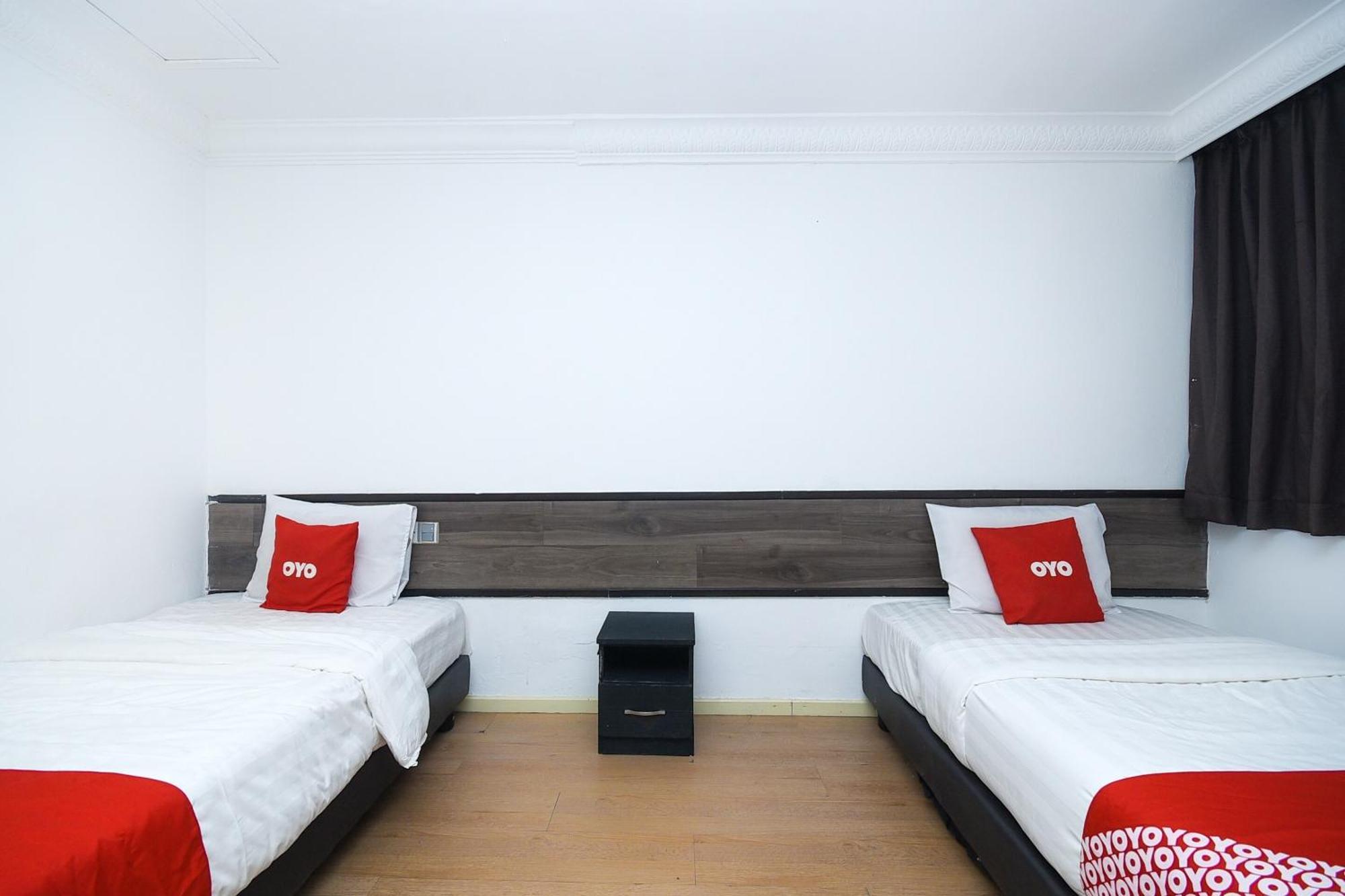 Oyo 90820 River Inn Miri Εξωτερικό φωτογραφία