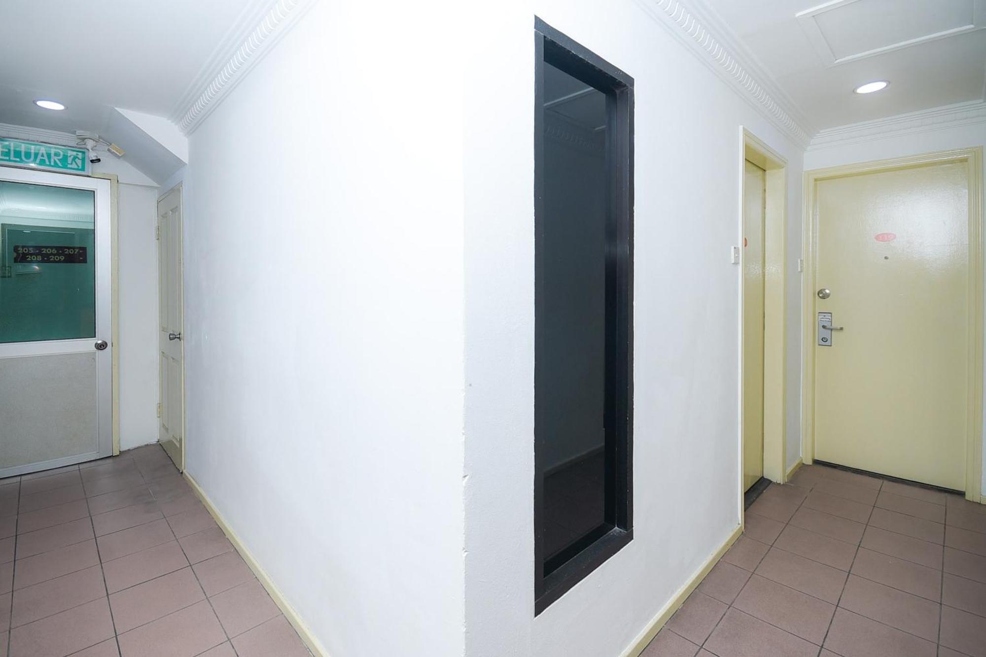 Oyo 90820 River Inn Miri Εξωτερικό φωτογραφία