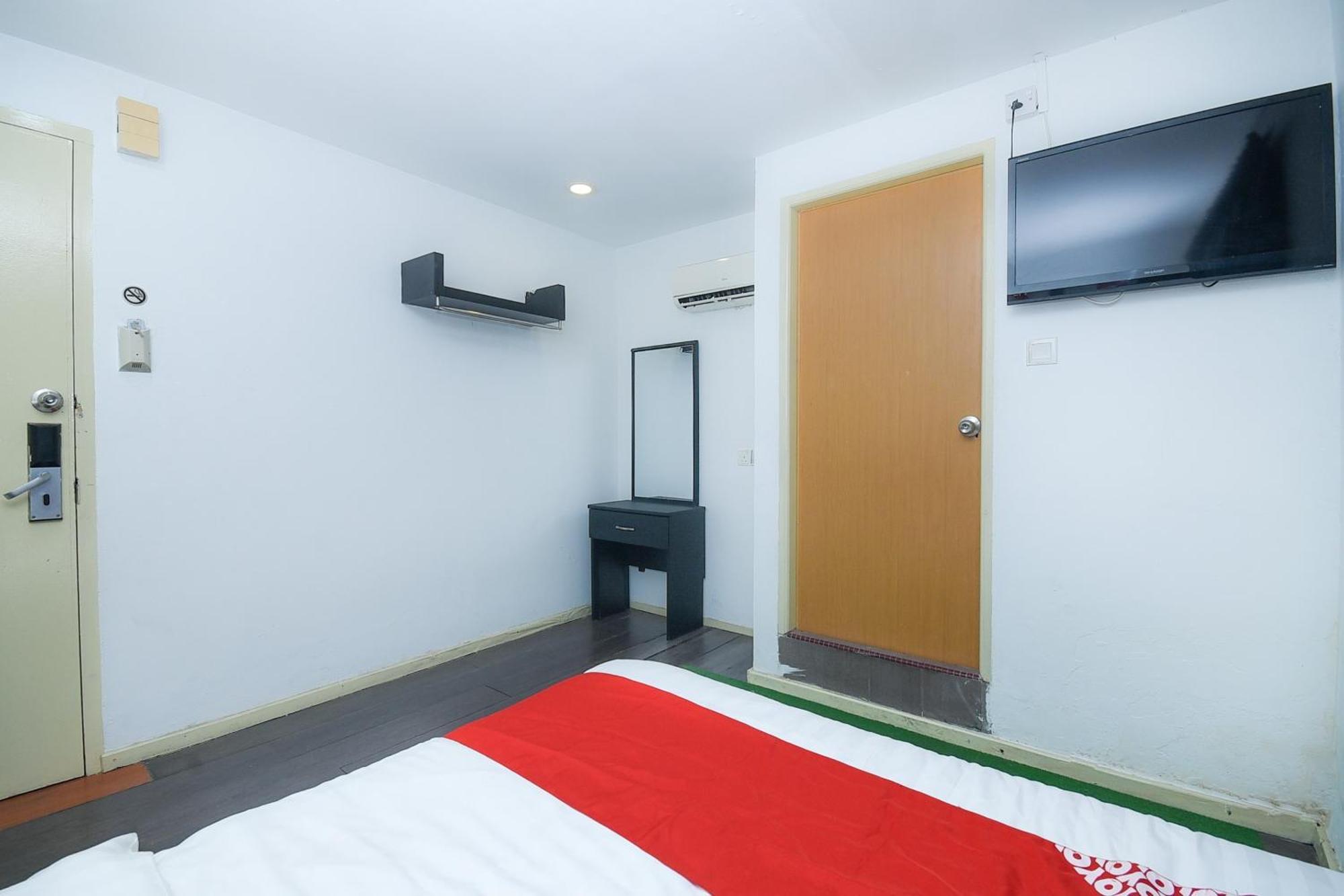 Oyo 90820 River Inn Miri Εξωτερικό φωτογραφία