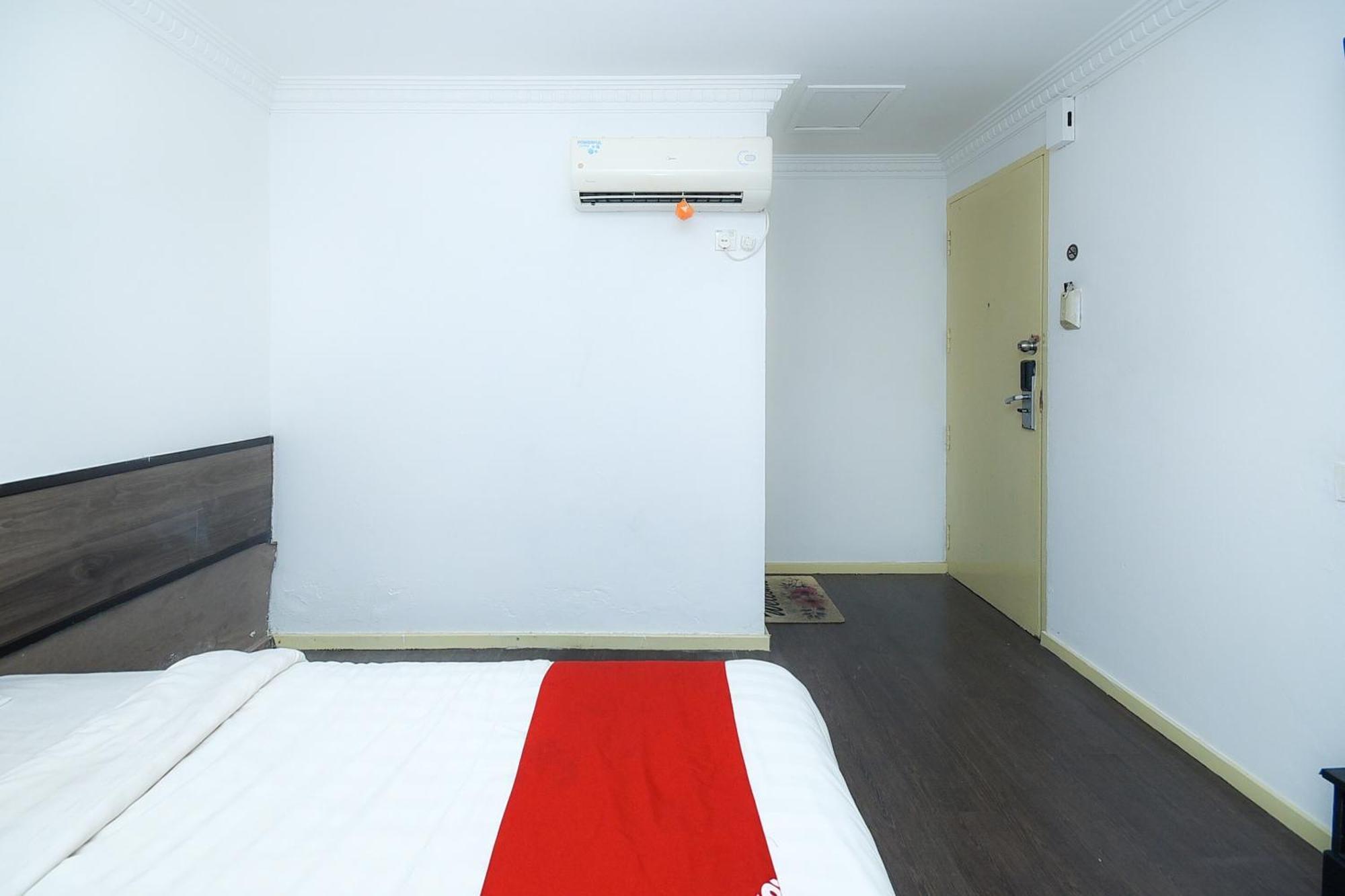 Oyo 90820 River Inn Miri Εξωτερικό φωτογραφία