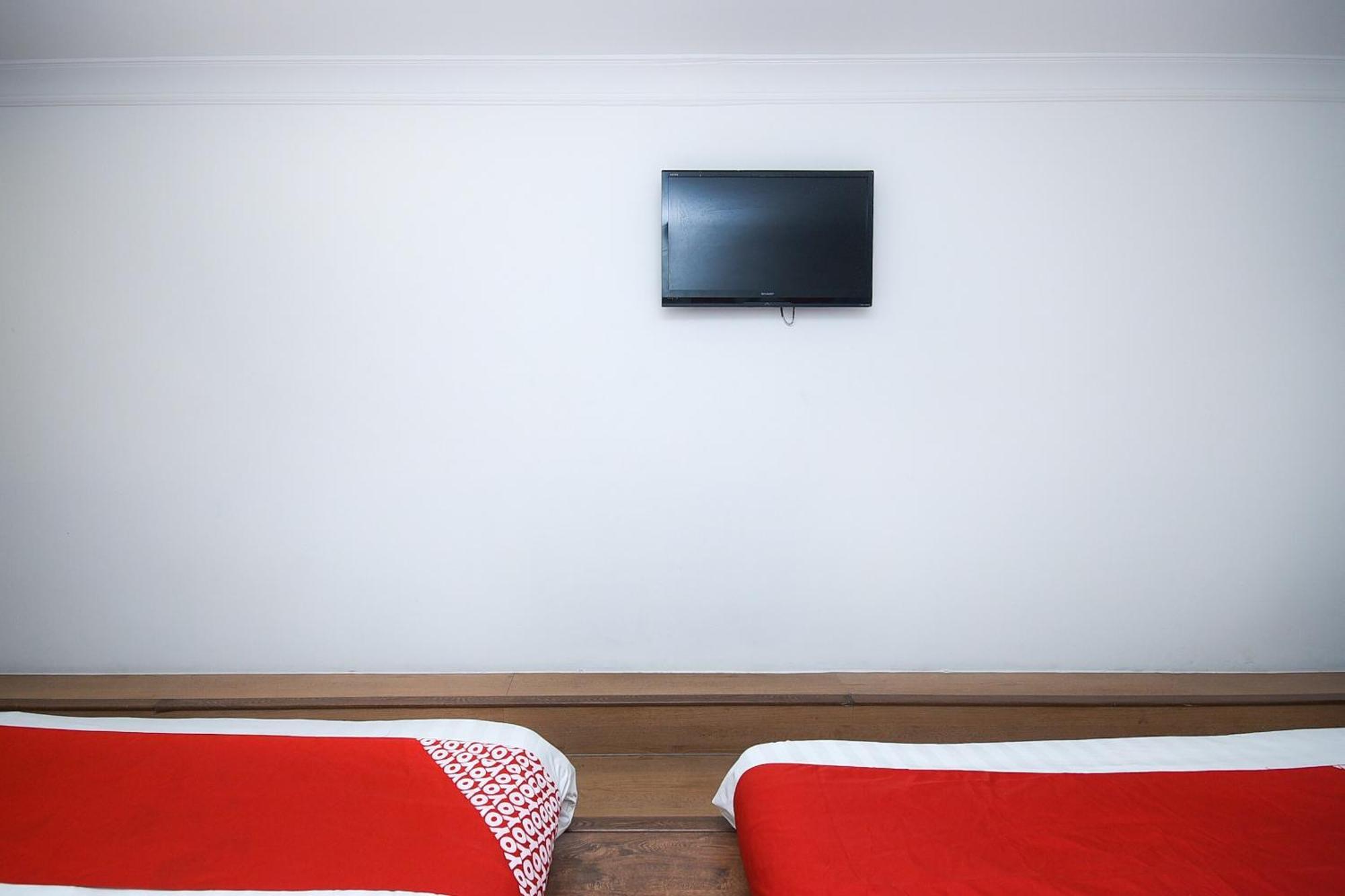 Oyo 90820 River Inn Miri Εξωτερικό φωτογραφία