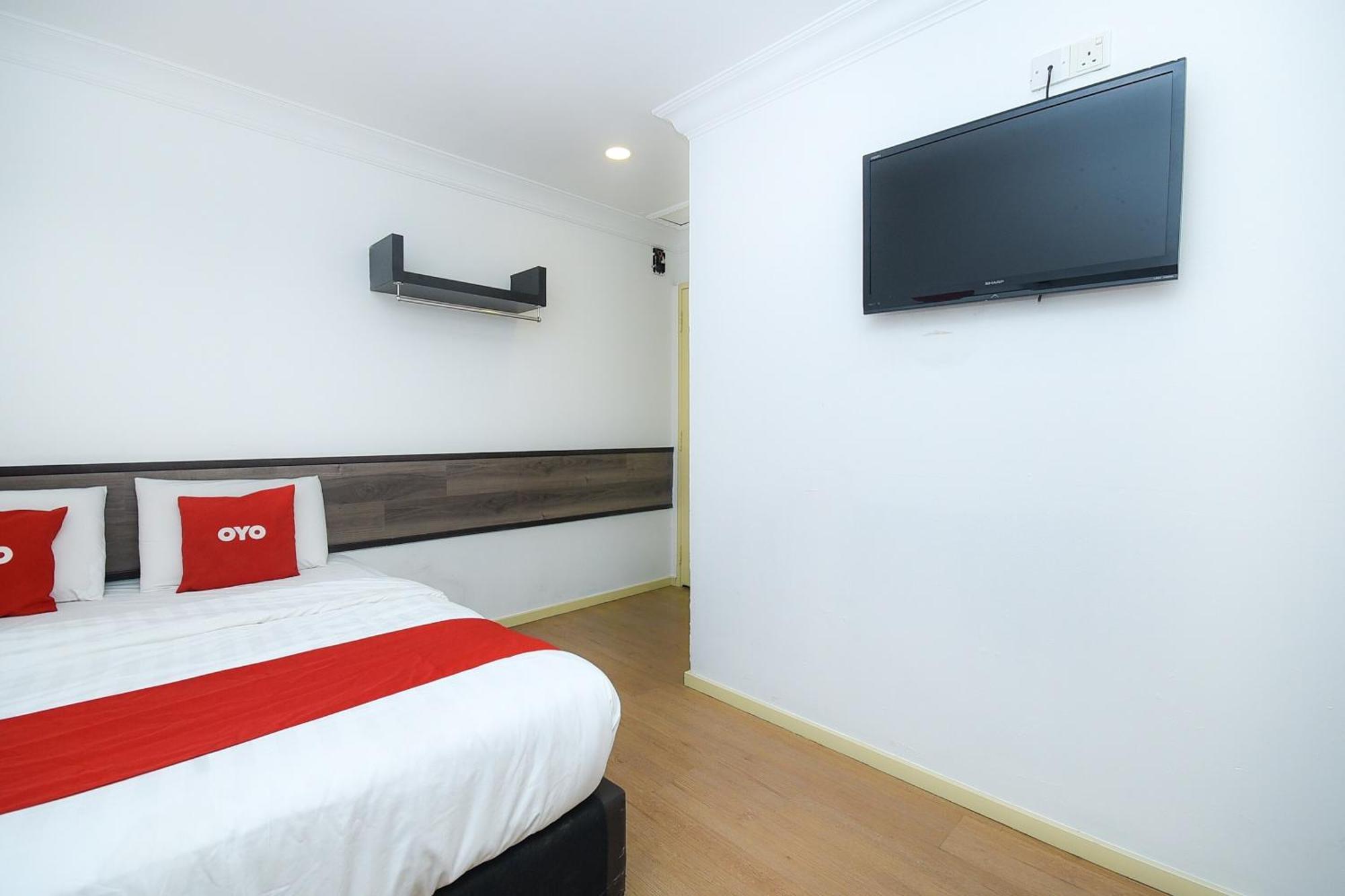 Oyo 90820 River Inn Miri Εξωτερικό φωτογραφία