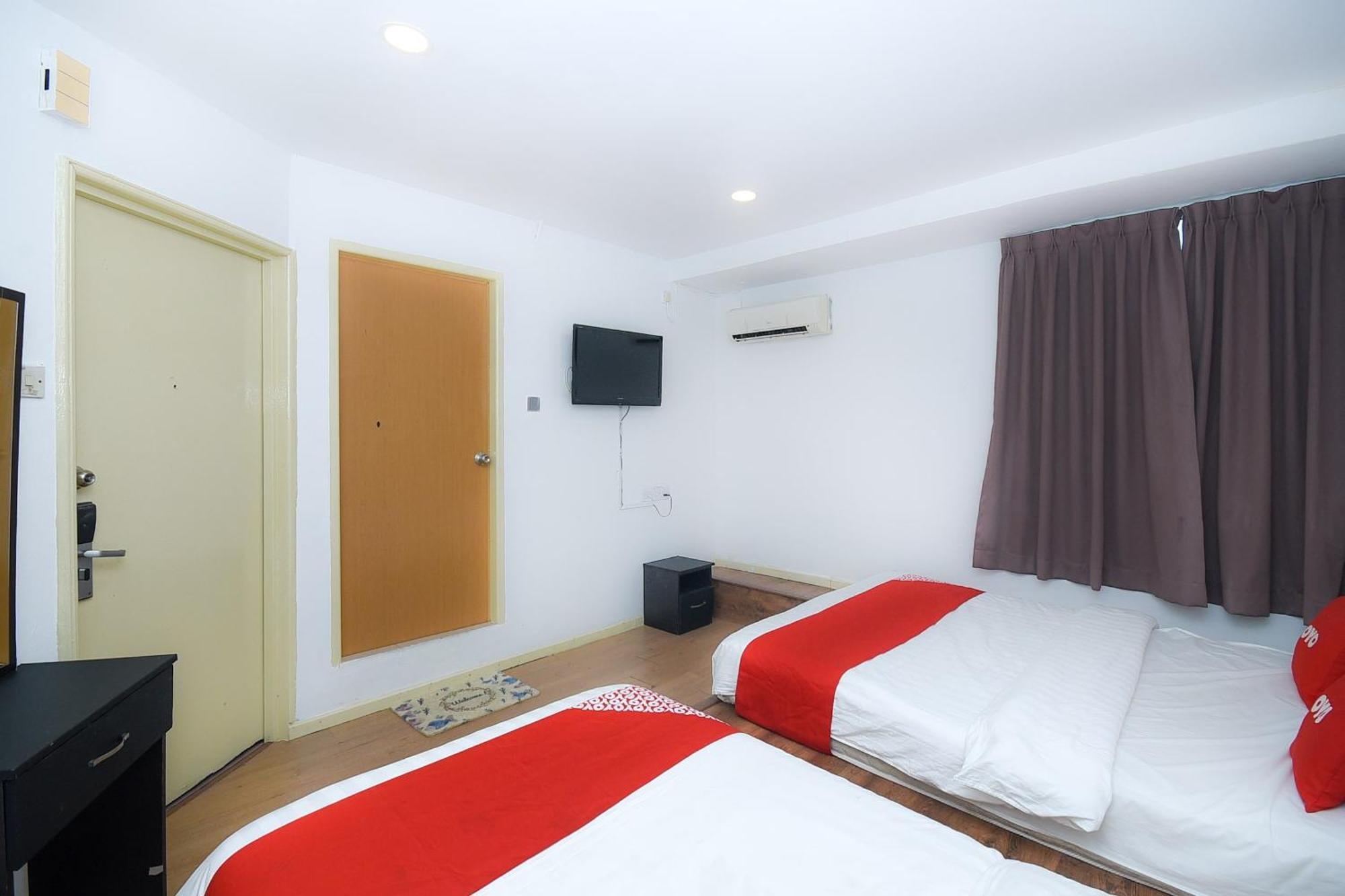 Oyo 90820 River Inn Miri Εξωτερικό φωτογραφία