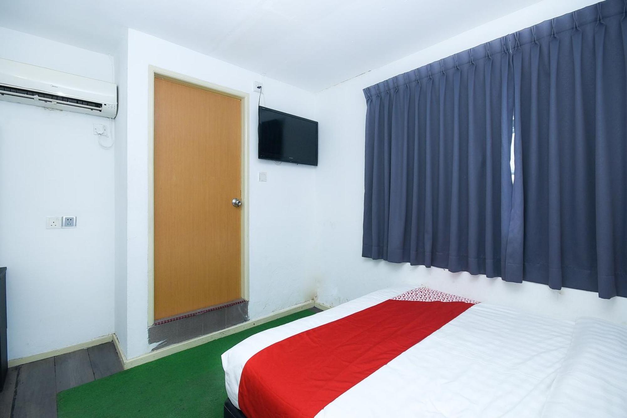 Oyo 90820 River Inn Miri Εξωτερικό φωτογραφία