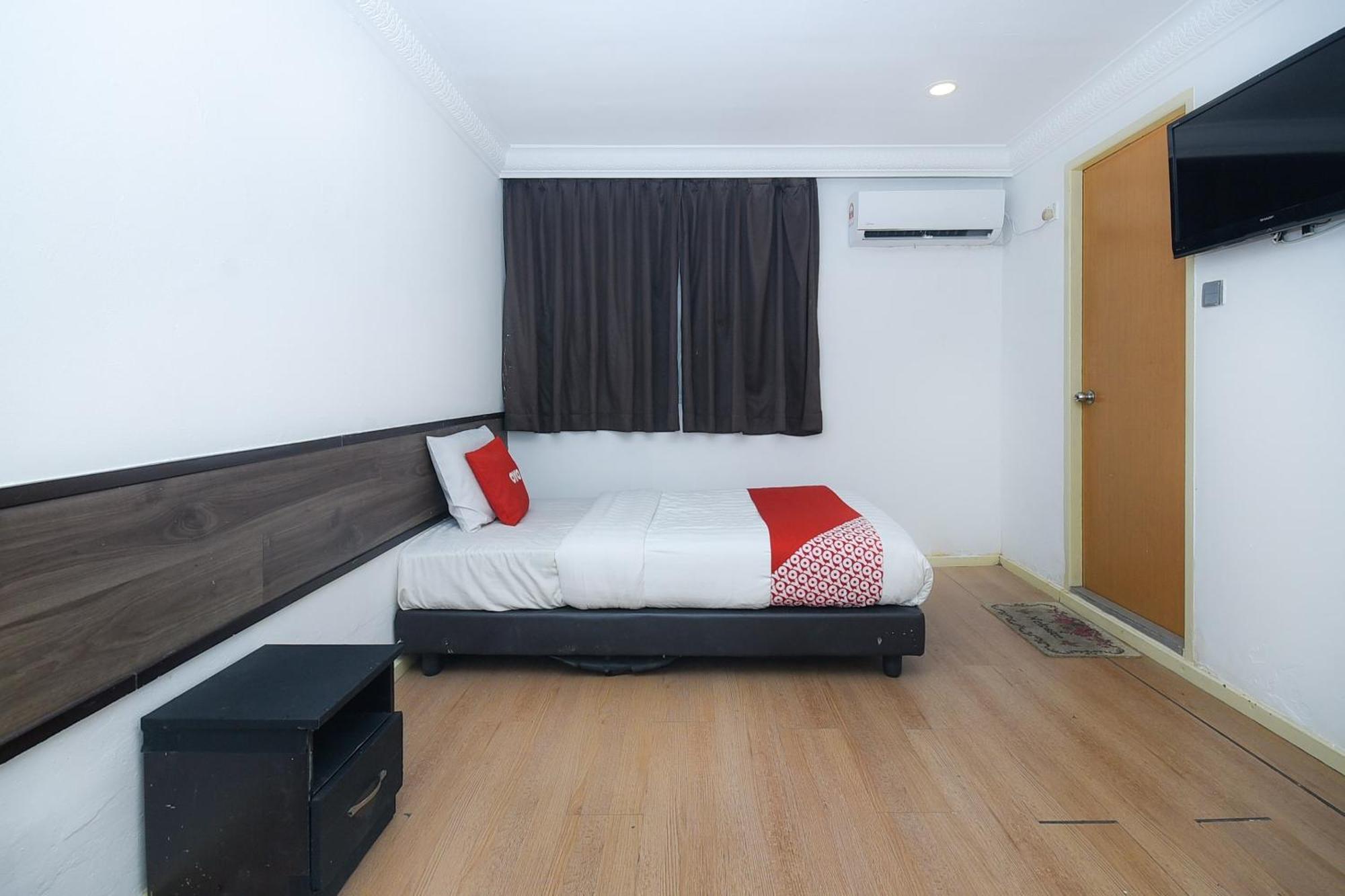 Oyo 90820 River Inn Miri Εξωτερικό φωτογραφία
