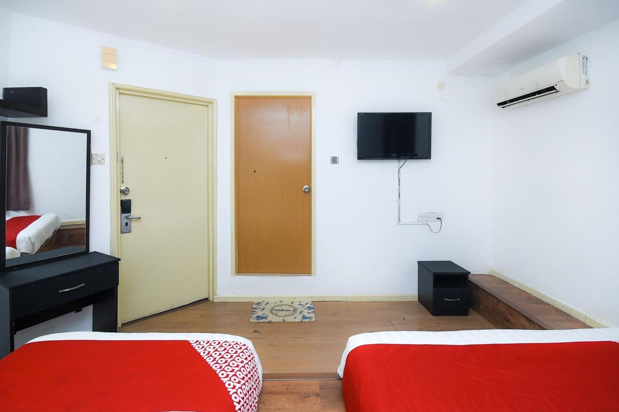 Oyo 90820 River Inn Miri Εξωτερικό φωτογραφία